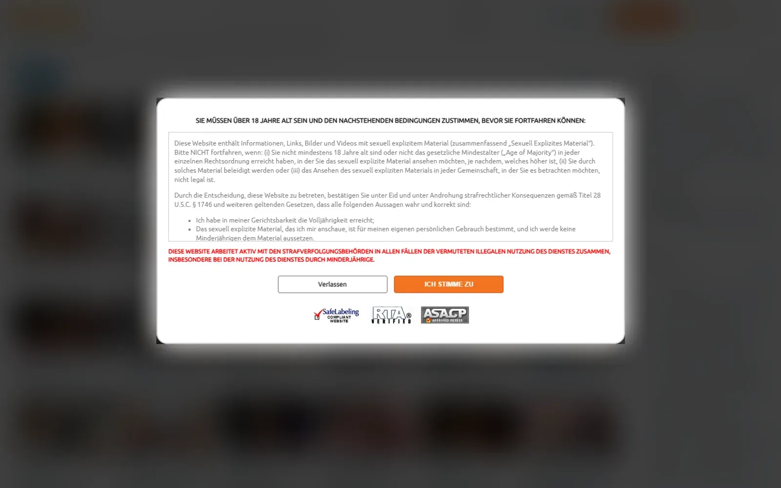 Startseite von Chaturbate mit Altershinweis, Hintergrund stark weichgezeichnet